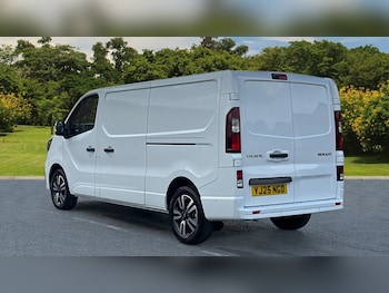 Used Renault Trafic 2025 for sale - 76055909: Photo 2