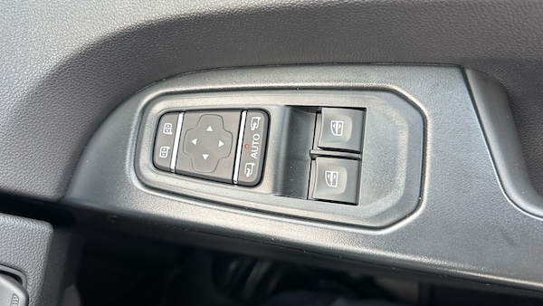 Used Renault Trafic 2025 for sale - 76055909: Photo 32