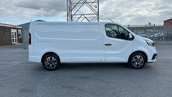 Used Renault Trafic 2025 for sale - 76055909: Photo 9