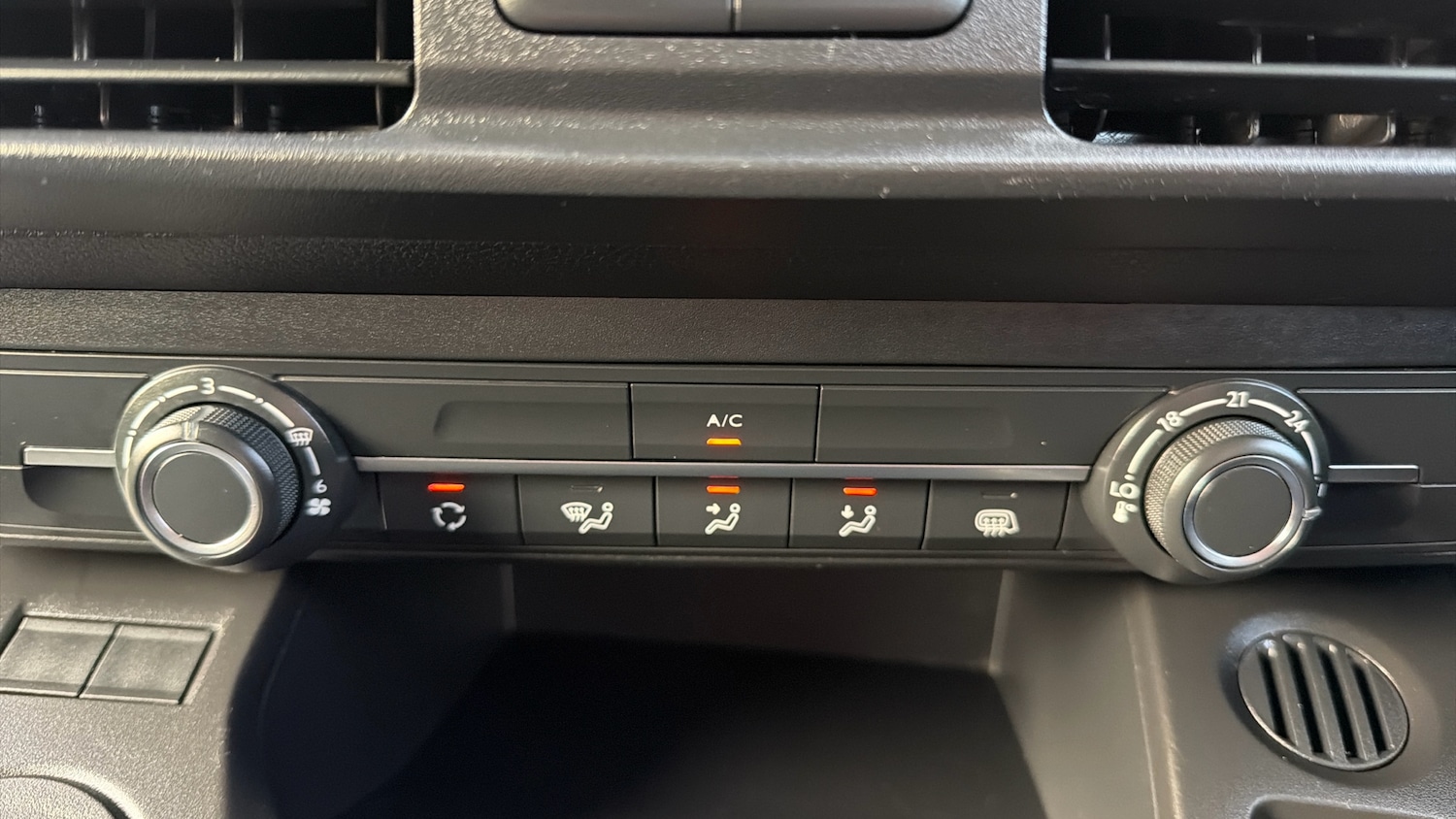 Used Vauxhall Combo 2024 for sale - 77103338: Photo 22