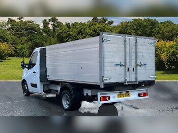 Used Nissan Interstar 2024 for sale - 77103341: Photo