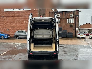 Used Renault Trafic 2025 for sale - 76908490: Photo