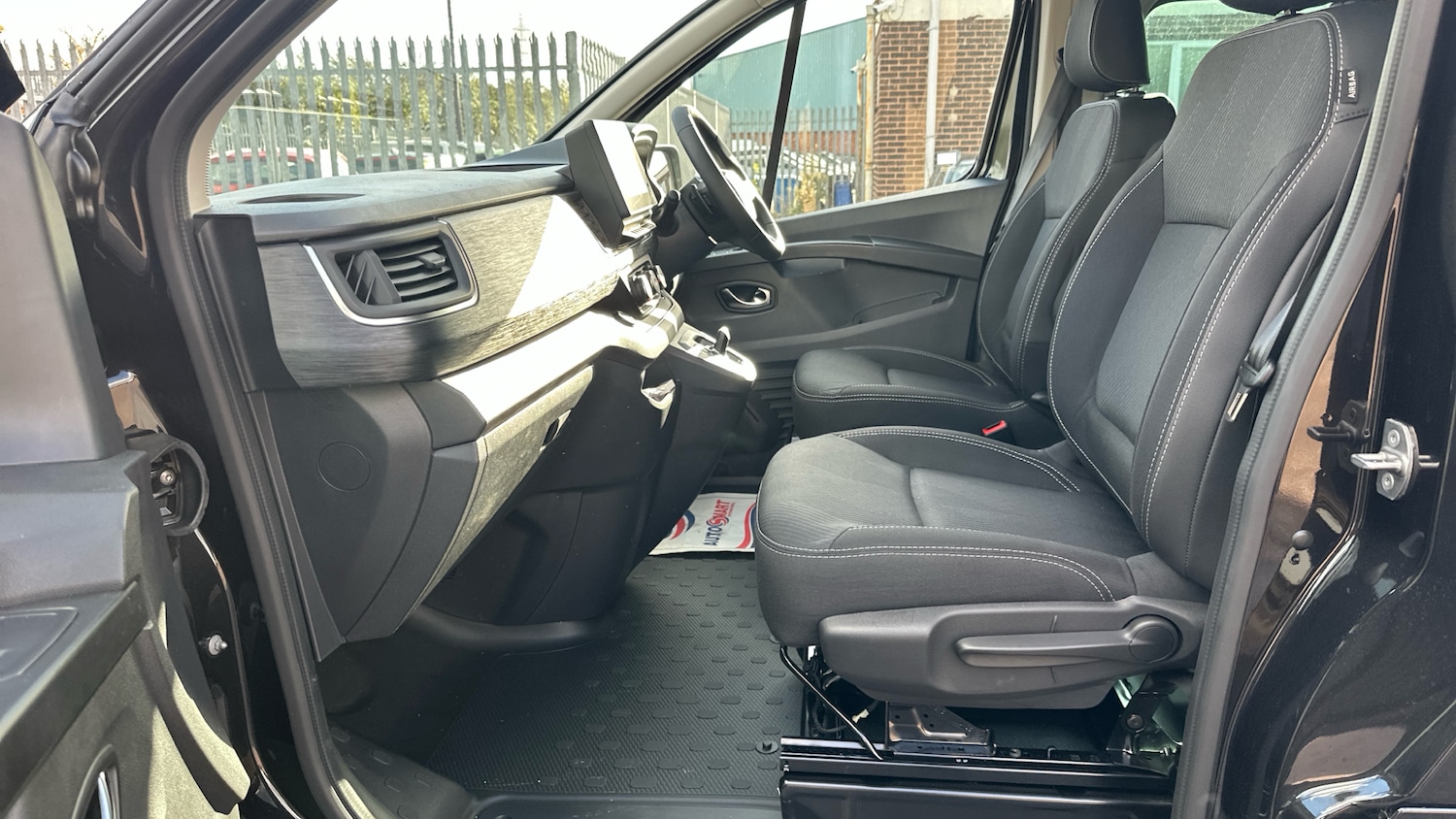 Used Renault Trafic 2025 for sale - 76322459: Photo 13