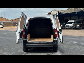 Used Peugeot Partner 2023 for sale - 74840700: Photo