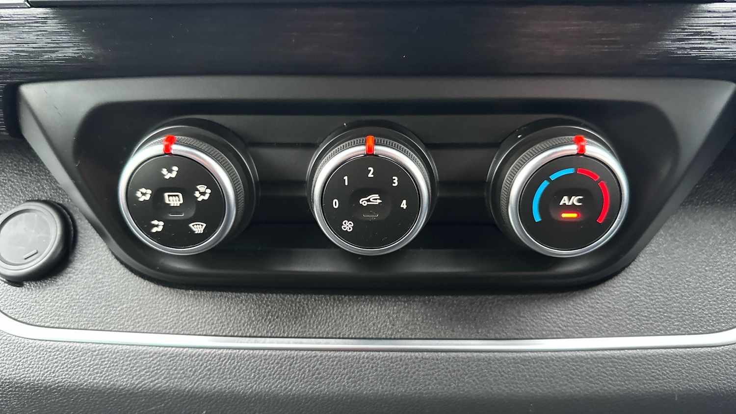 Used Renault Trafic 2024 for sale - 76921209: Photo 31