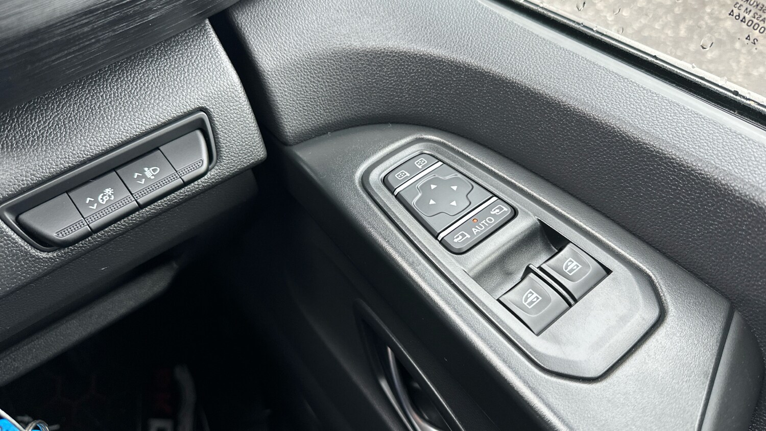 Used Renault Trafic 2024 for sale - 76921209: Photo 39