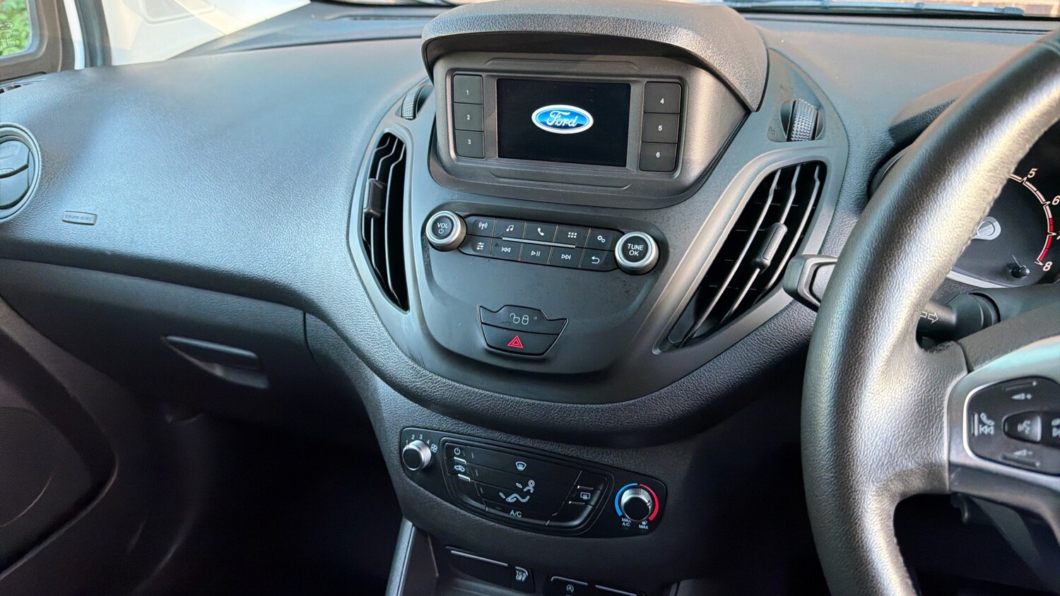 Used Ford Transit Courier 2022 for sale - 76287133: Photo 15