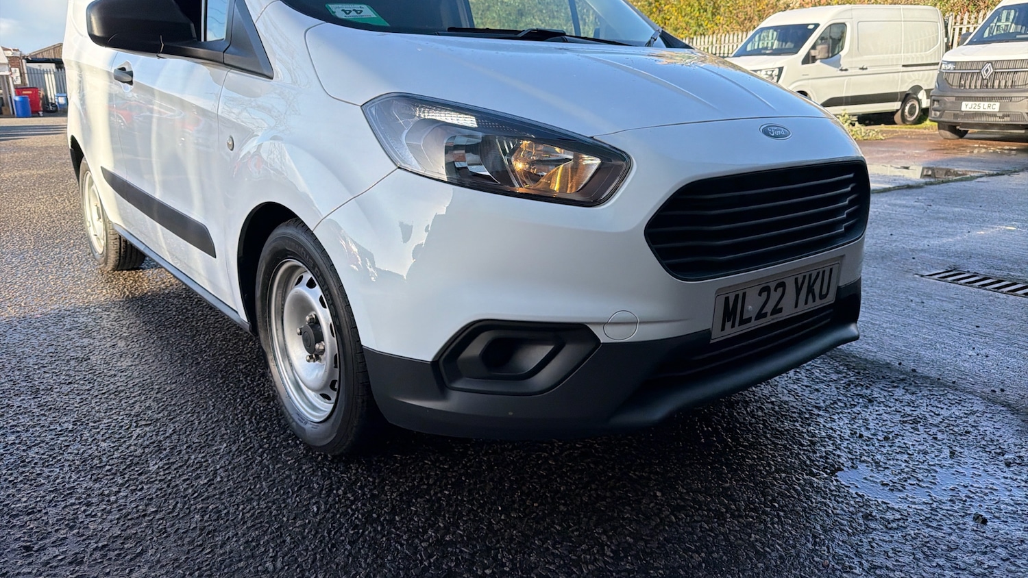 Used Ford Transit Courier 2022 for sale - 76287133: Photo 32