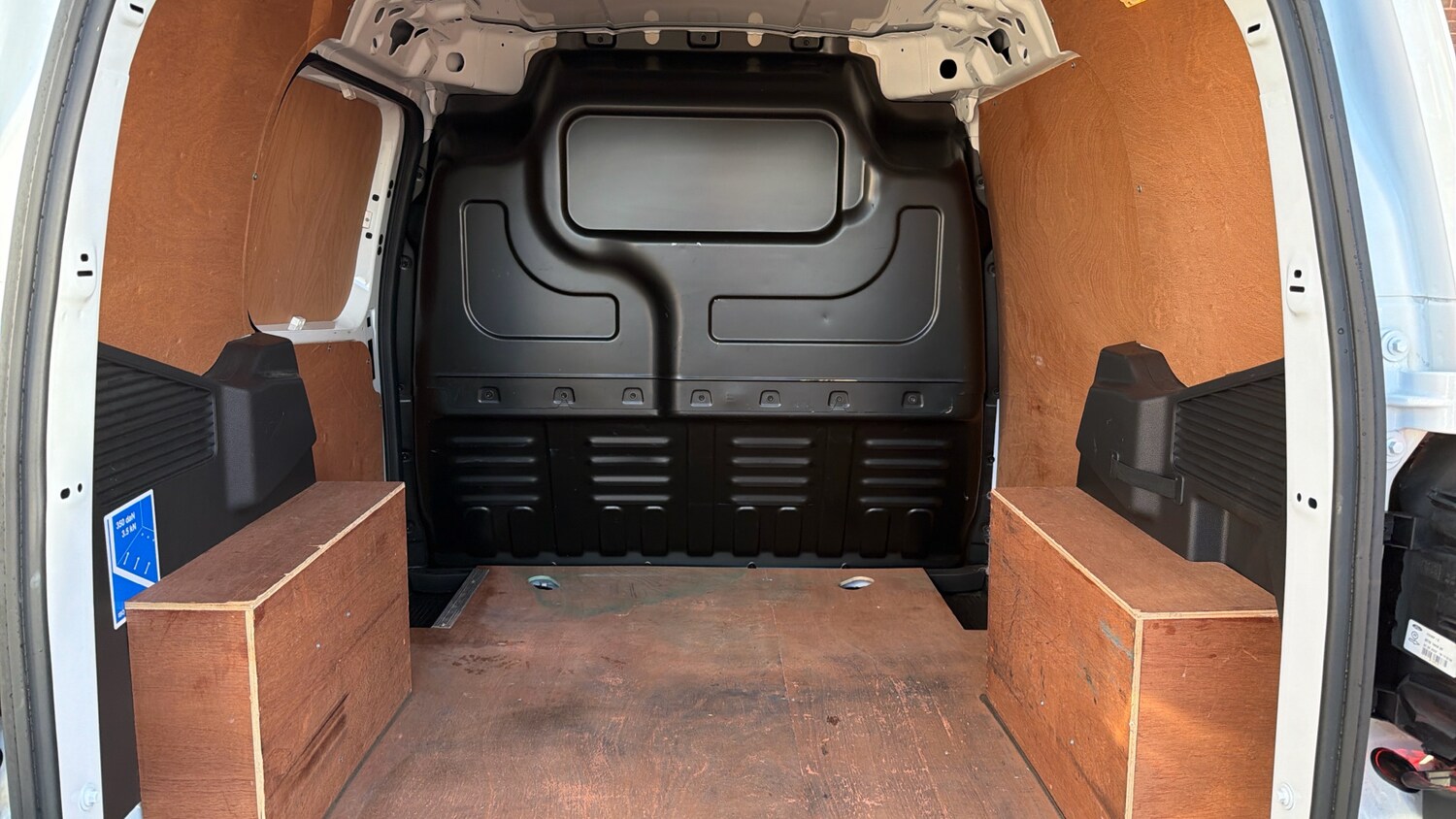 Used Ford Transit Courier 2022 for sale - 76287133: Photo 38