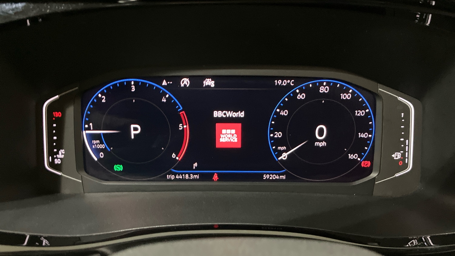 Used Volkswagen Caravelle 2020 for sale - 76602231: Photo 11