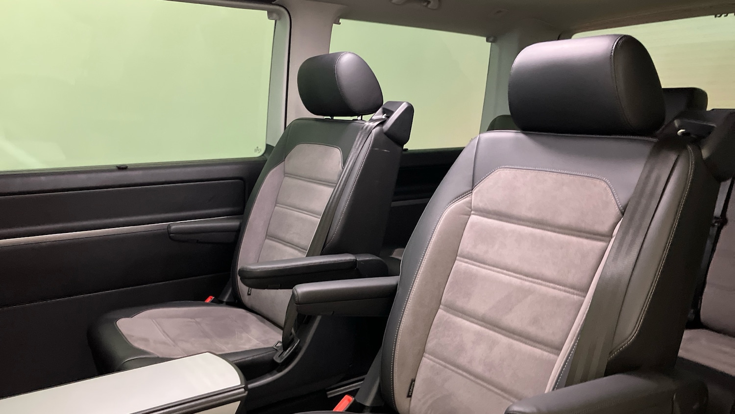 Used Volkswagen Caravelle 2020 for sale - 76602231: Photo 16