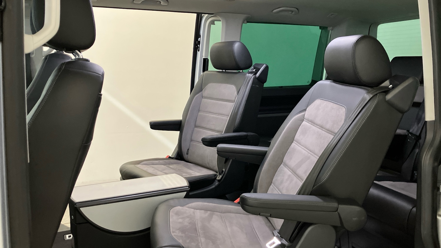 Used Volkswagen Caravelle 2020 for sale - 76602231: Photo 34