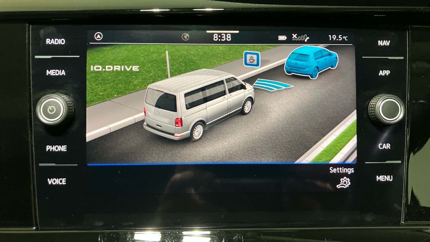 Used Volkswagen Caravelle 2020 for sale - 76602231: Photo 44