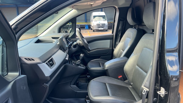 Used Nissan Other 2023 for sale - 75620885: Photo 13