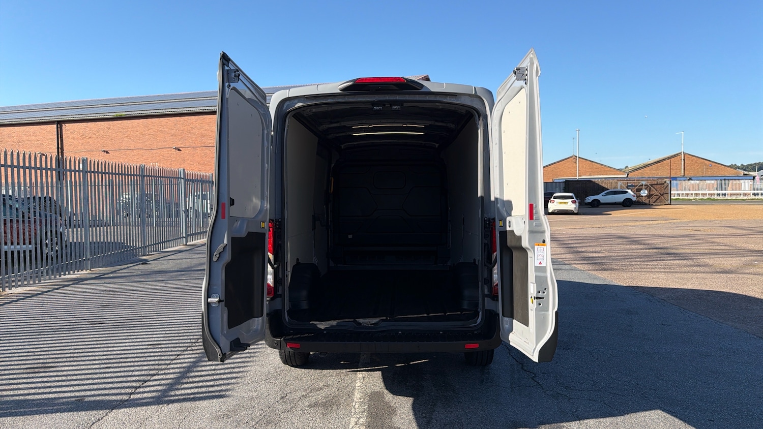 Used Ford Transit 2024 for sale - 76480176: Photo 3