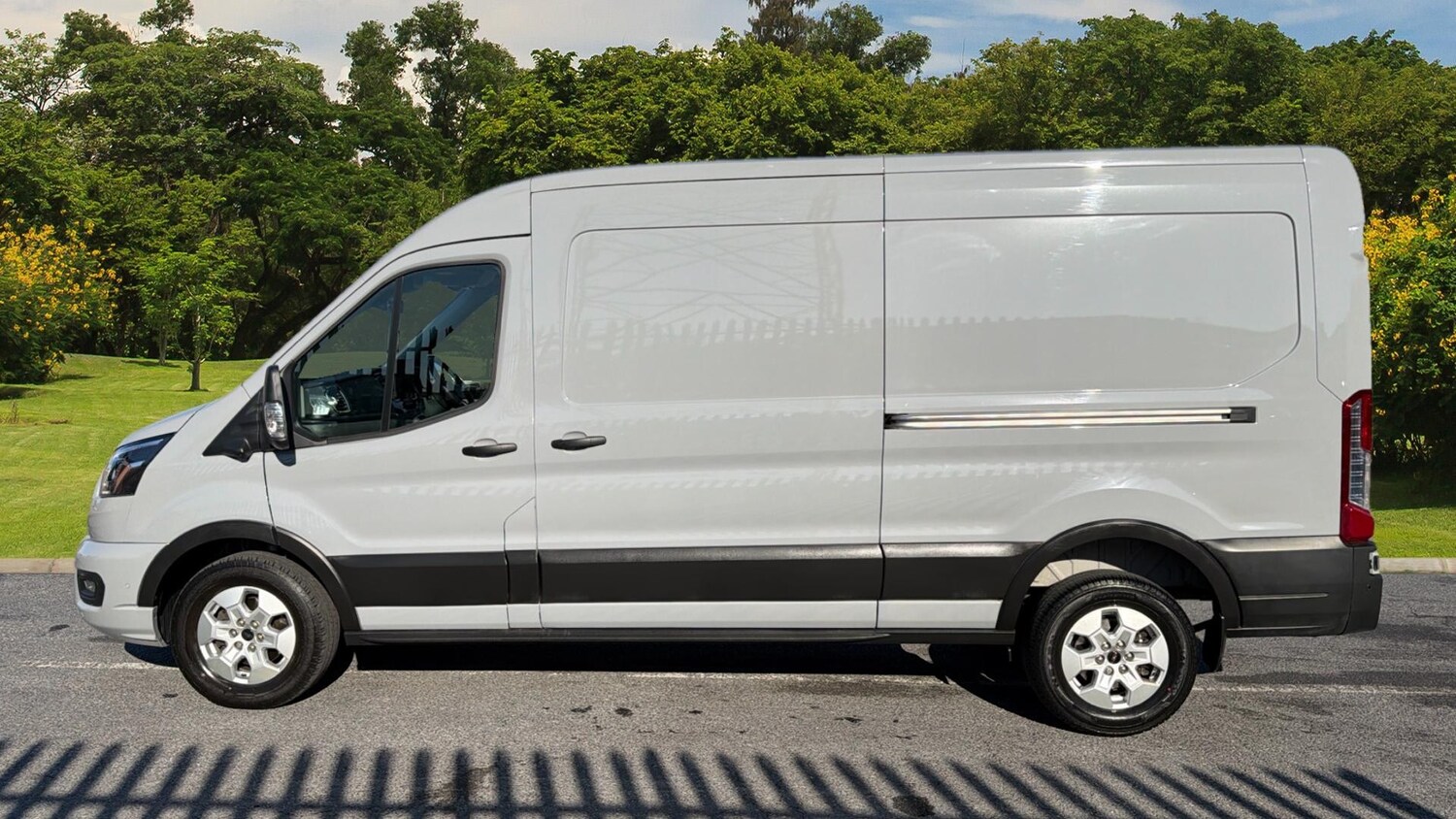 Used Ford Transit 2024 for sale - 76480176: Photo 4