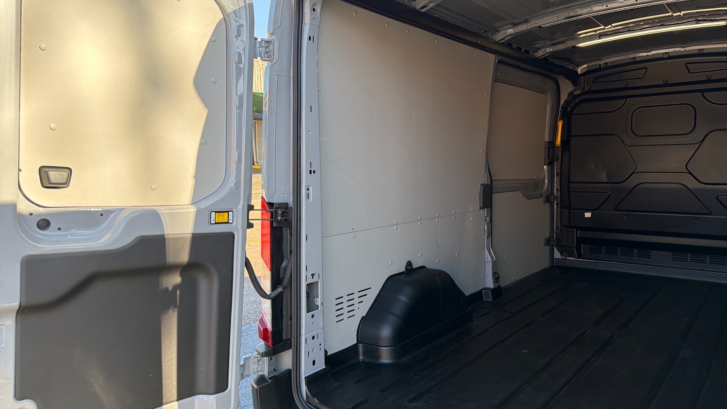 Used Ford Transit 2024 for sale - 76480176: Photo 45