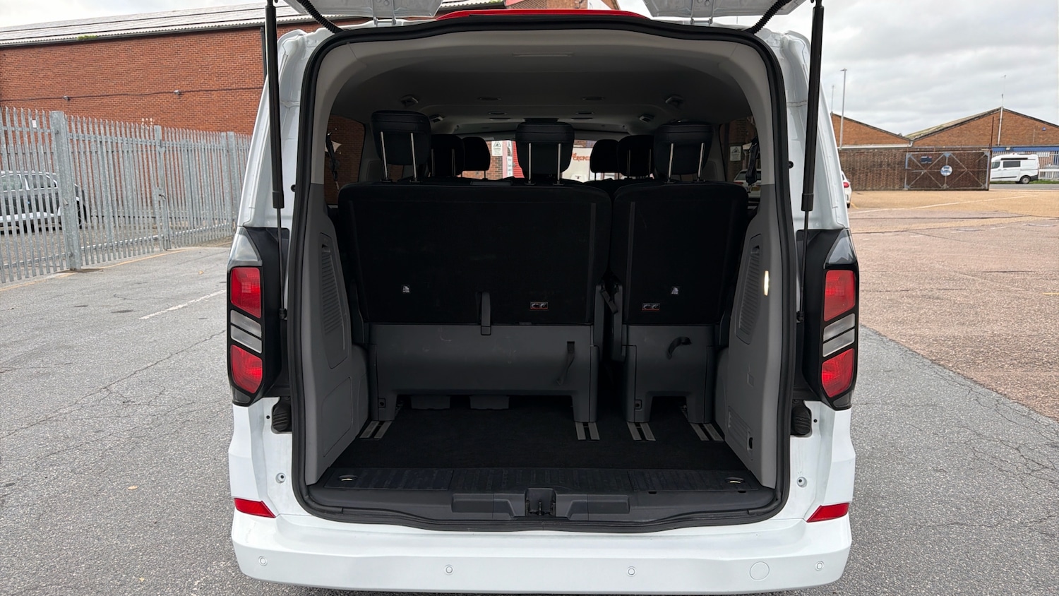 Used Ford Tourneo Custom 2024 for sale - 76101238: Photo 12