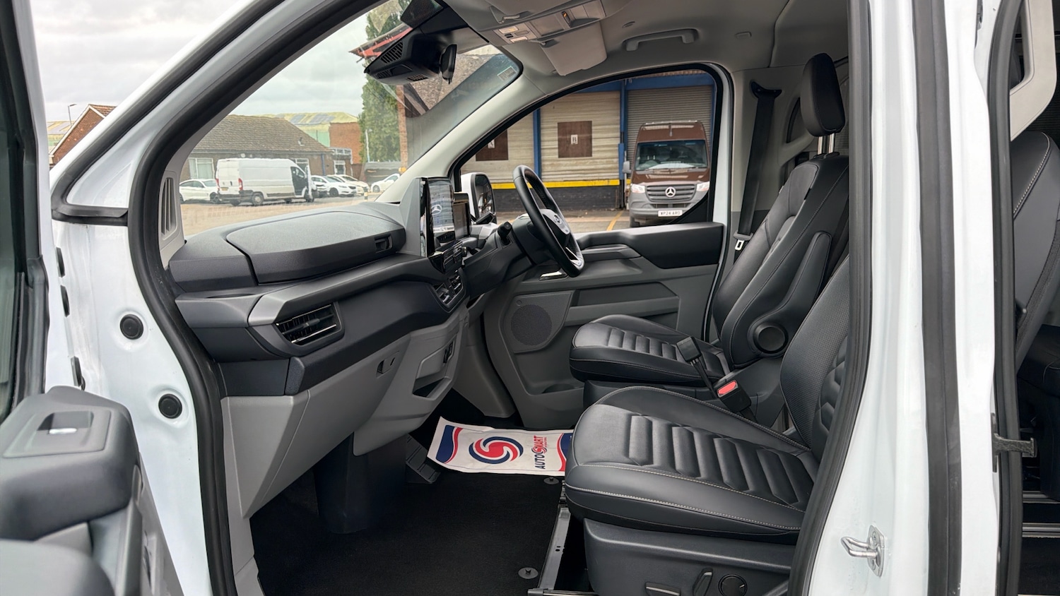 Used Ford Tourneo Custom 2024 for sale - 76101238: Photo 13