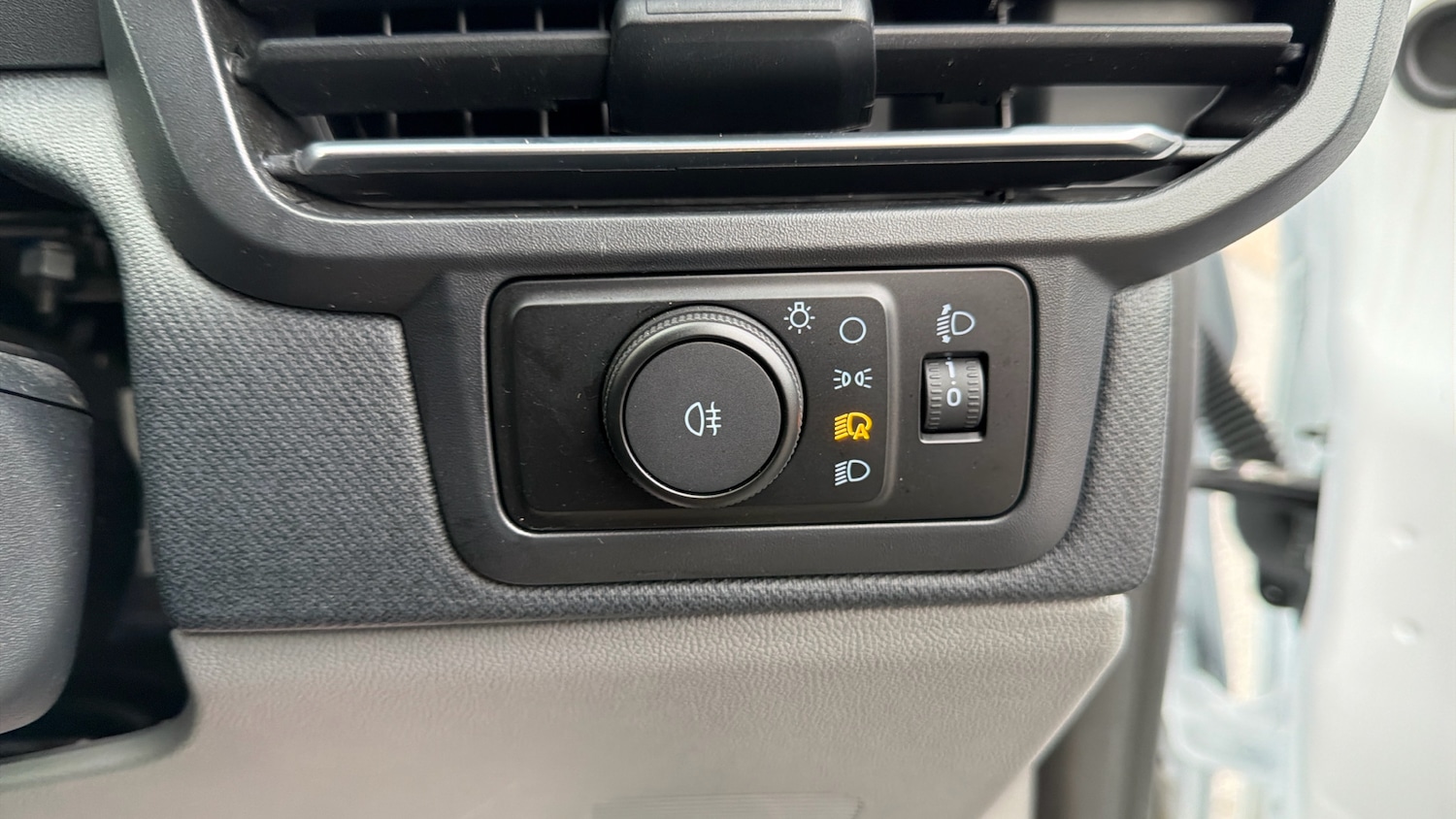 Used Ford Tourneo Custom 2024 for sale - 76101238: Photo 23