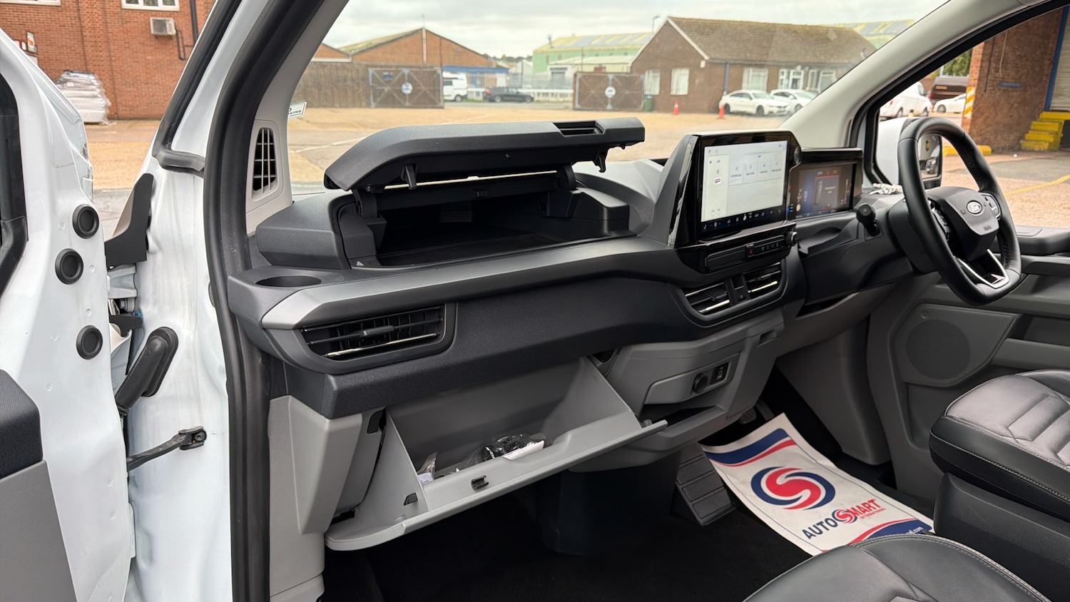 Used Ford Tourneo Custom 2024 for sale - 76101238: Photo 45