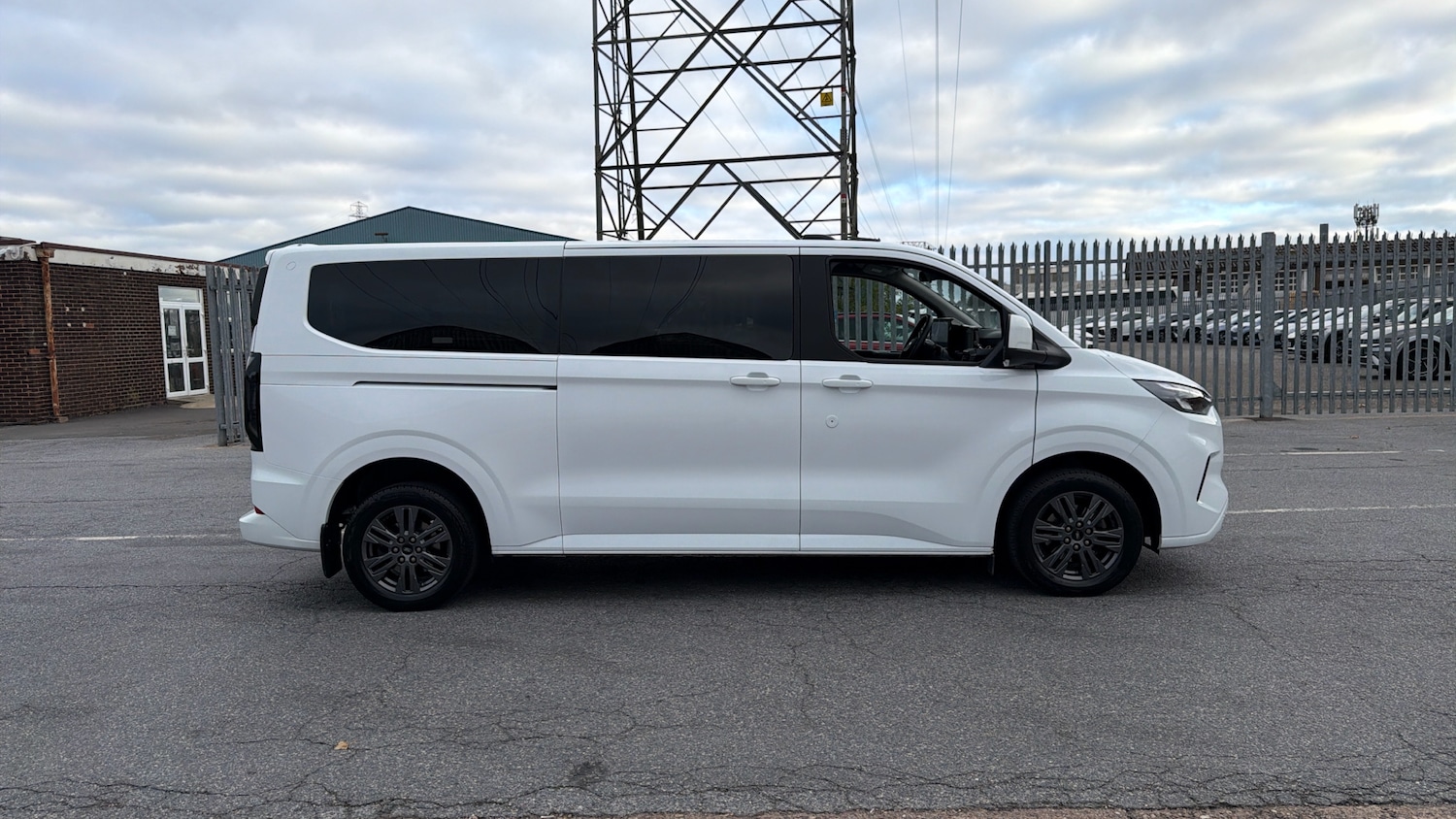 Used Ford Tourneo Custom 2024 for sale - 76101238: Photo 9