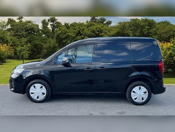Used Nissan Other 2023 for sale - 75502169: Photo