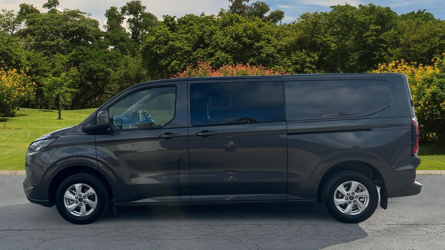 Used Ford Transit Custom 2024 for sale - 76580657: Photo 4