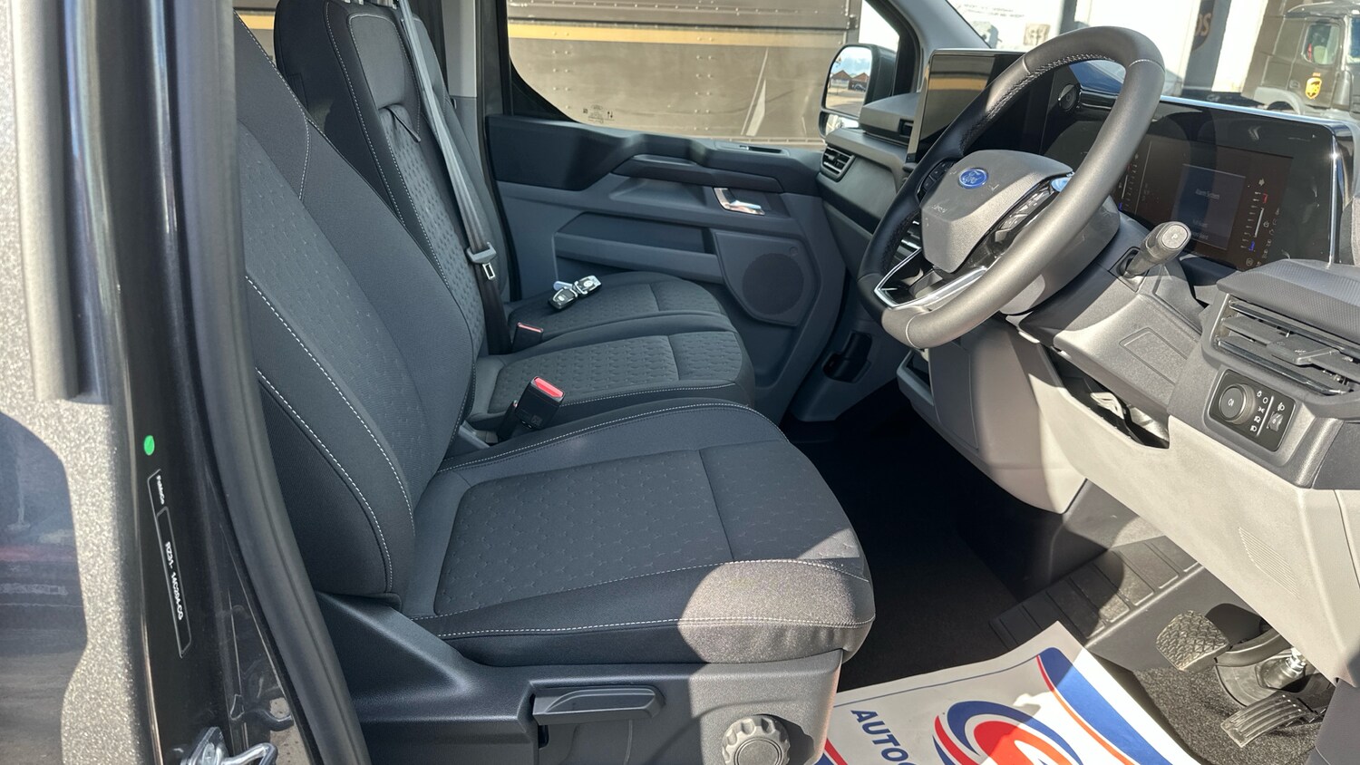 Used Ford Transit Custom 2024 for sale - 76580657: Photo 6