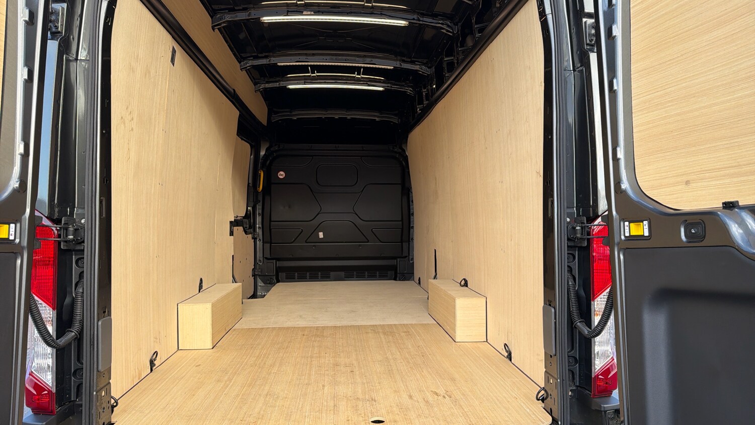 Used Ford Transit 2025 for sale - 76541716: Photo 12