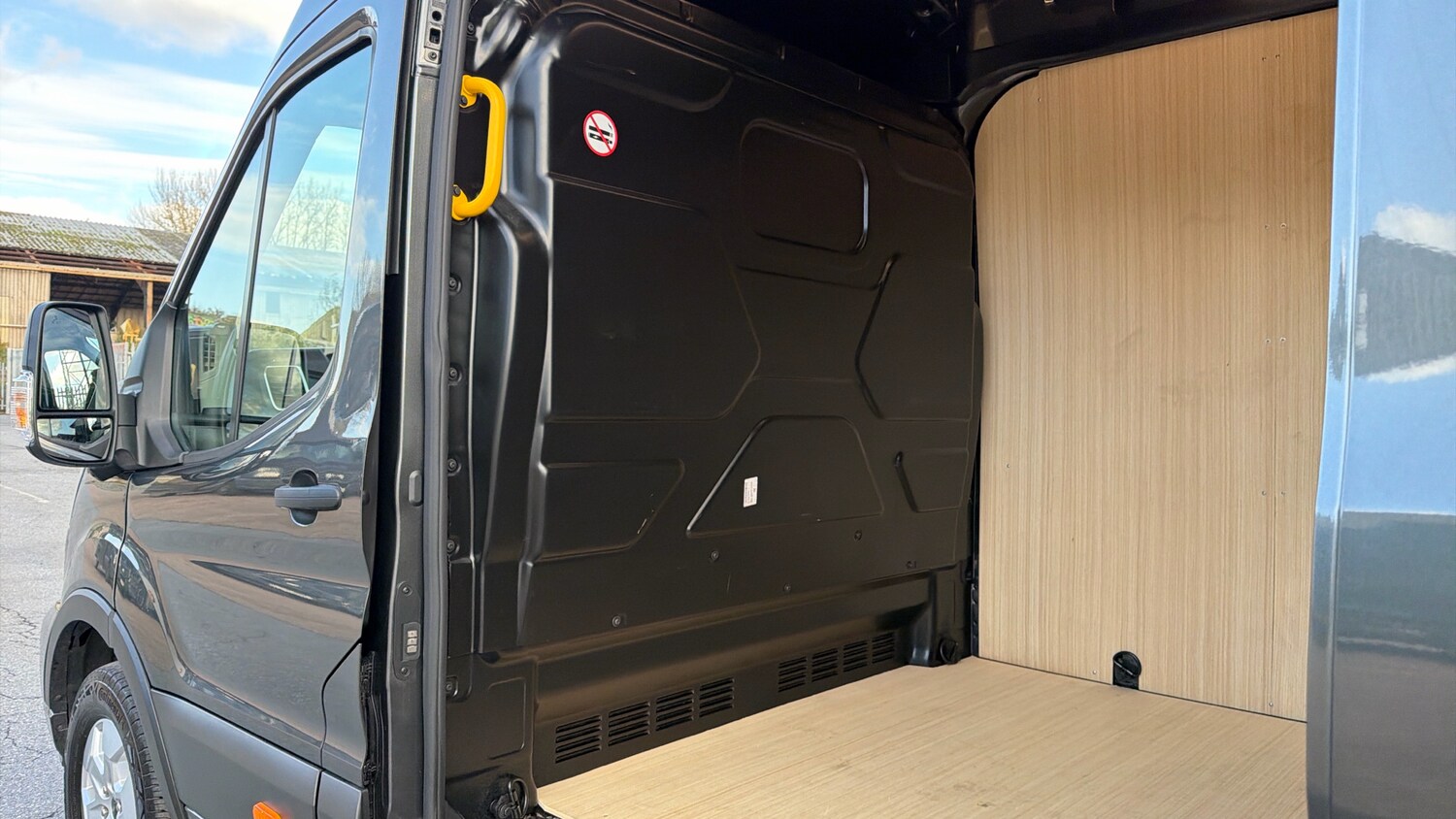 Used Ford Transit 2025 for sale - 76541716: Photo 18