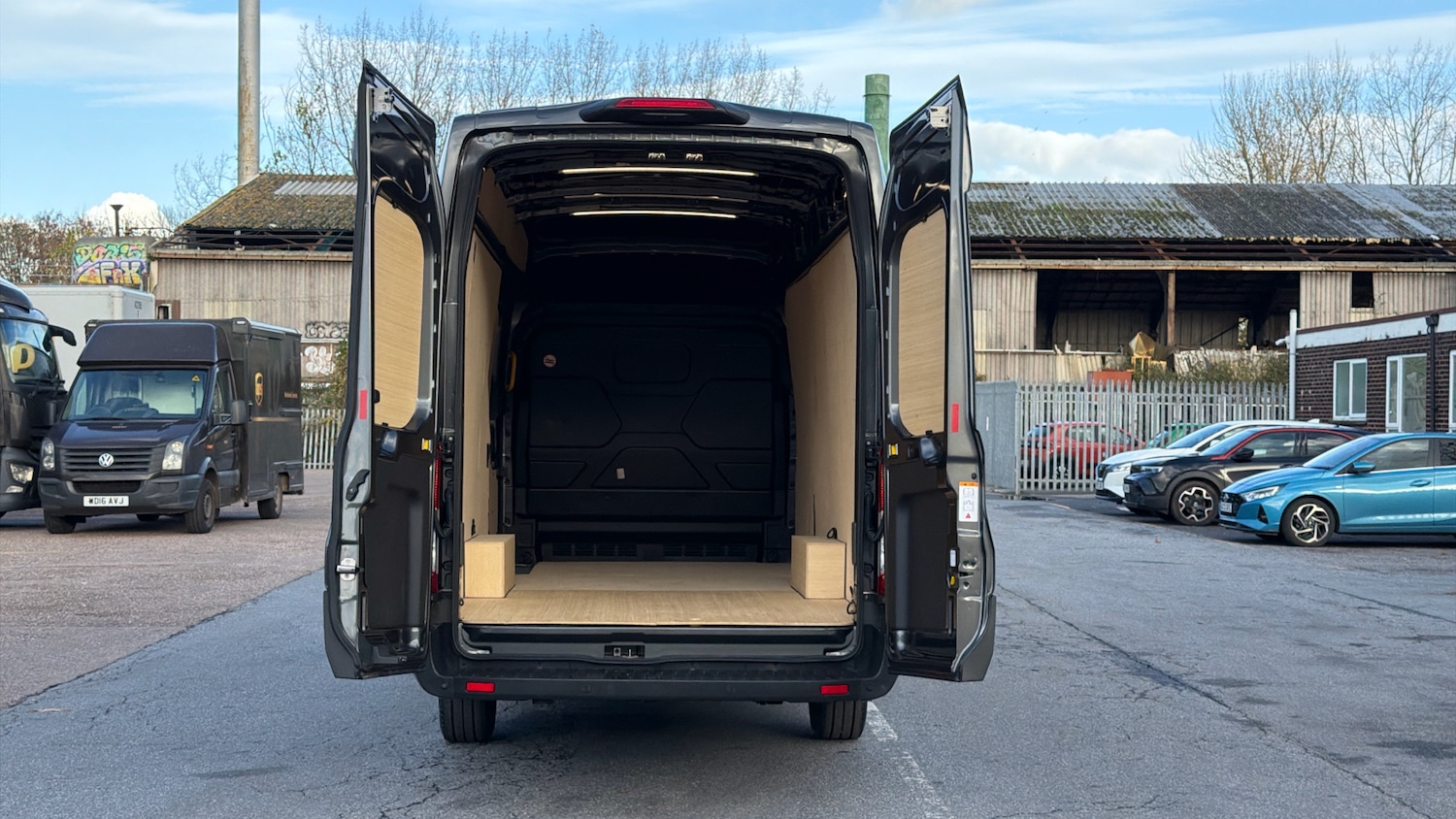 Used Ford Transit 2025 for sale - 76541716: Photo 3