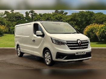 Renault Trafic feature image