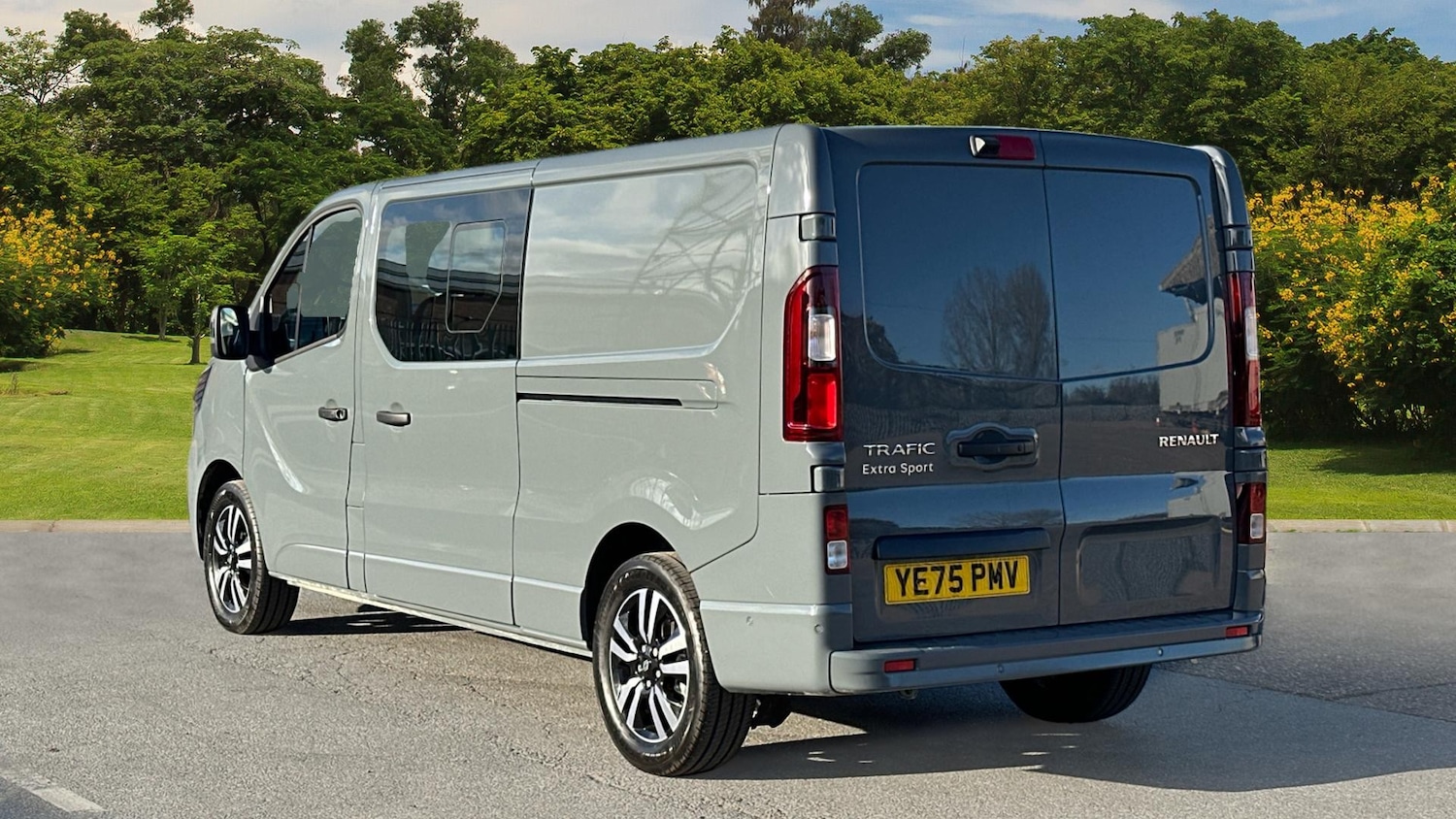 Used Renault Trafic 2025 for sale - 76508047: Photo 2