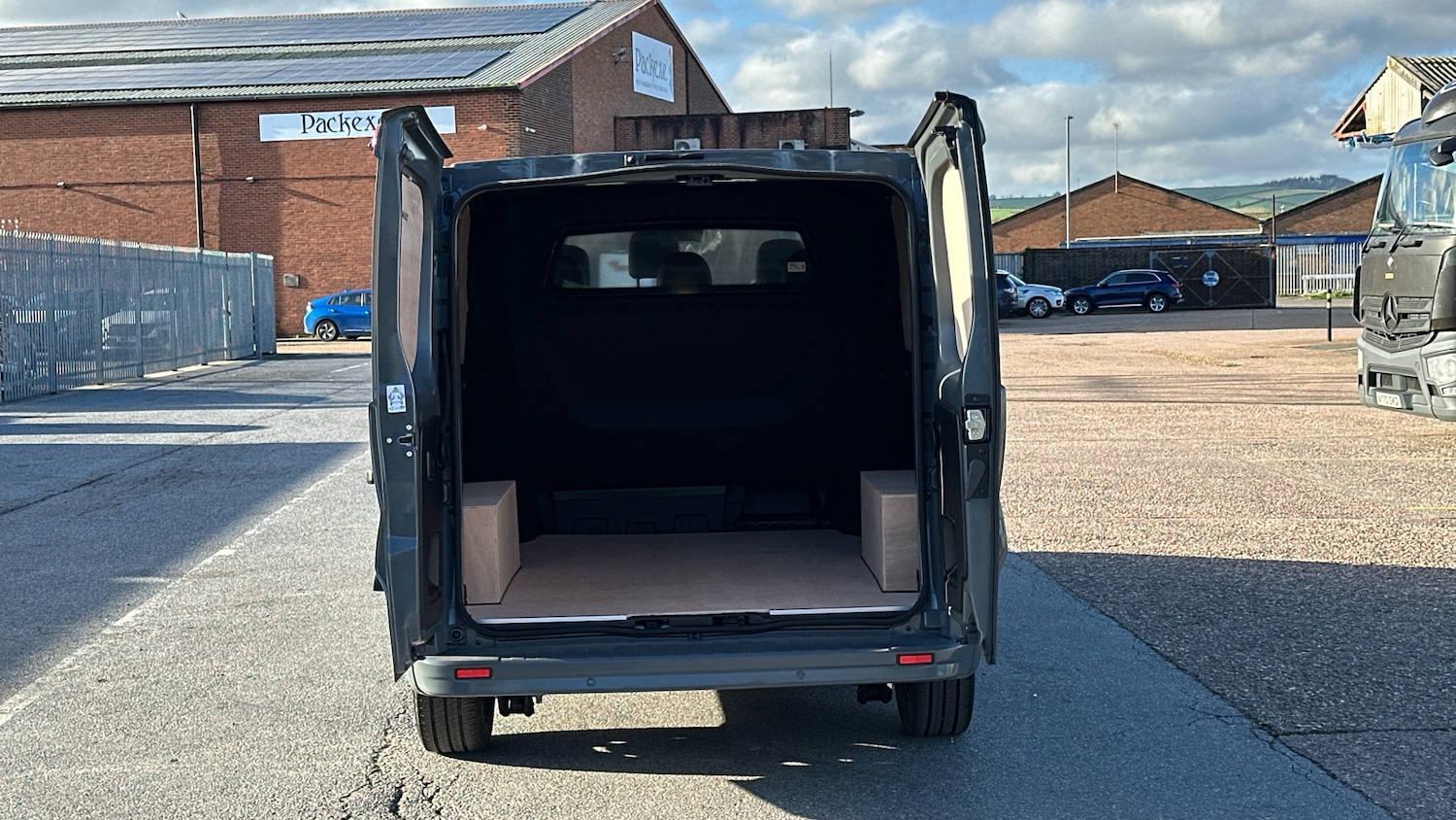 Used Renault Trafic 2025 for sale - 76508047: Photo 3