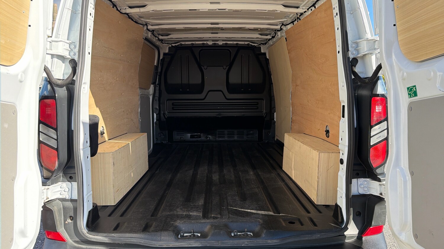 Used Ford Transit Custom 2024 for sale - 76076222: Photo 12