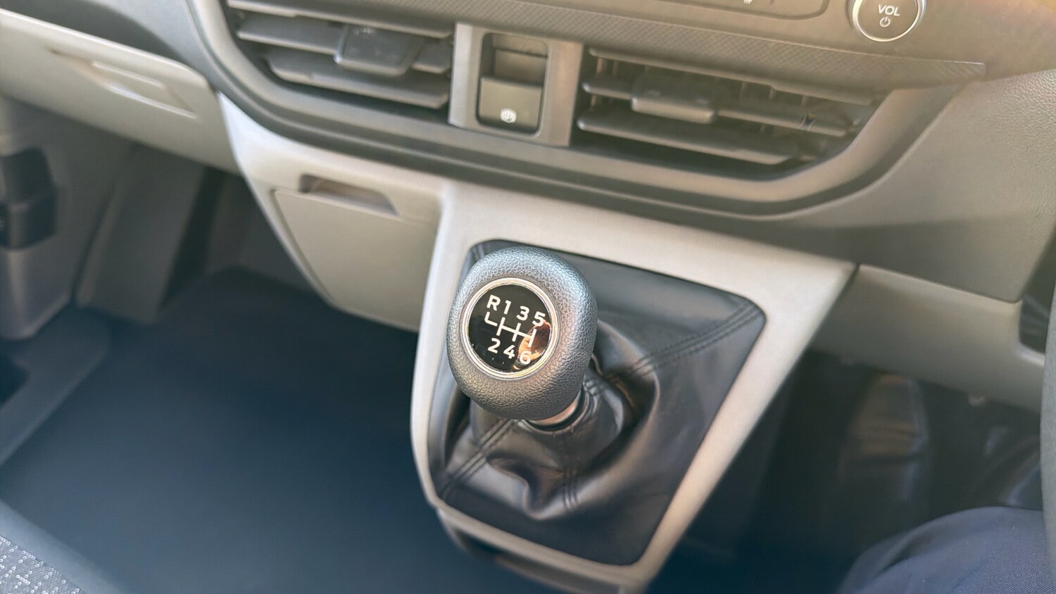 Used Ford Transit Custom 2024 for sale - 76076222: Photo 24
