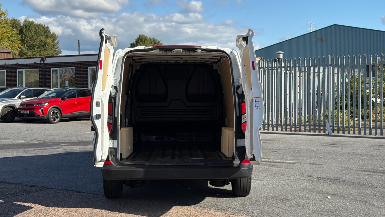 Used Ford Transit Custom 2024 for sale - 76076222: Photo 3