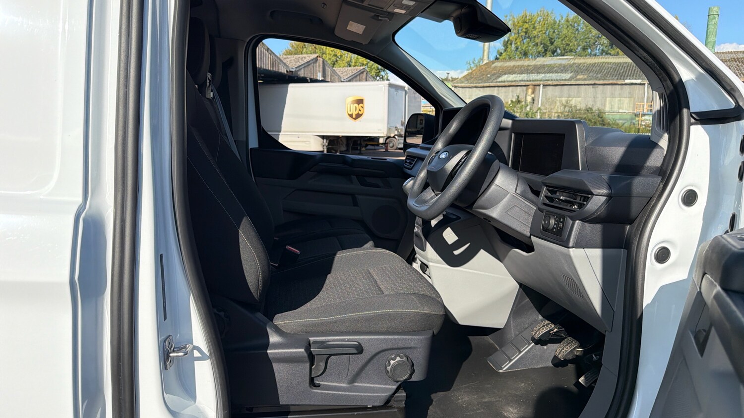Used Ford Transit Custom 2024 for sale - 76076222: Photo 6