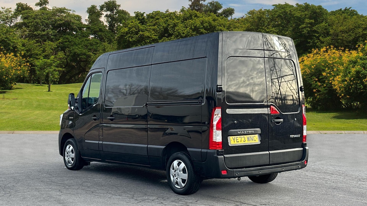 Used Renault Master 2023 for sale - 76507260: Photo 2