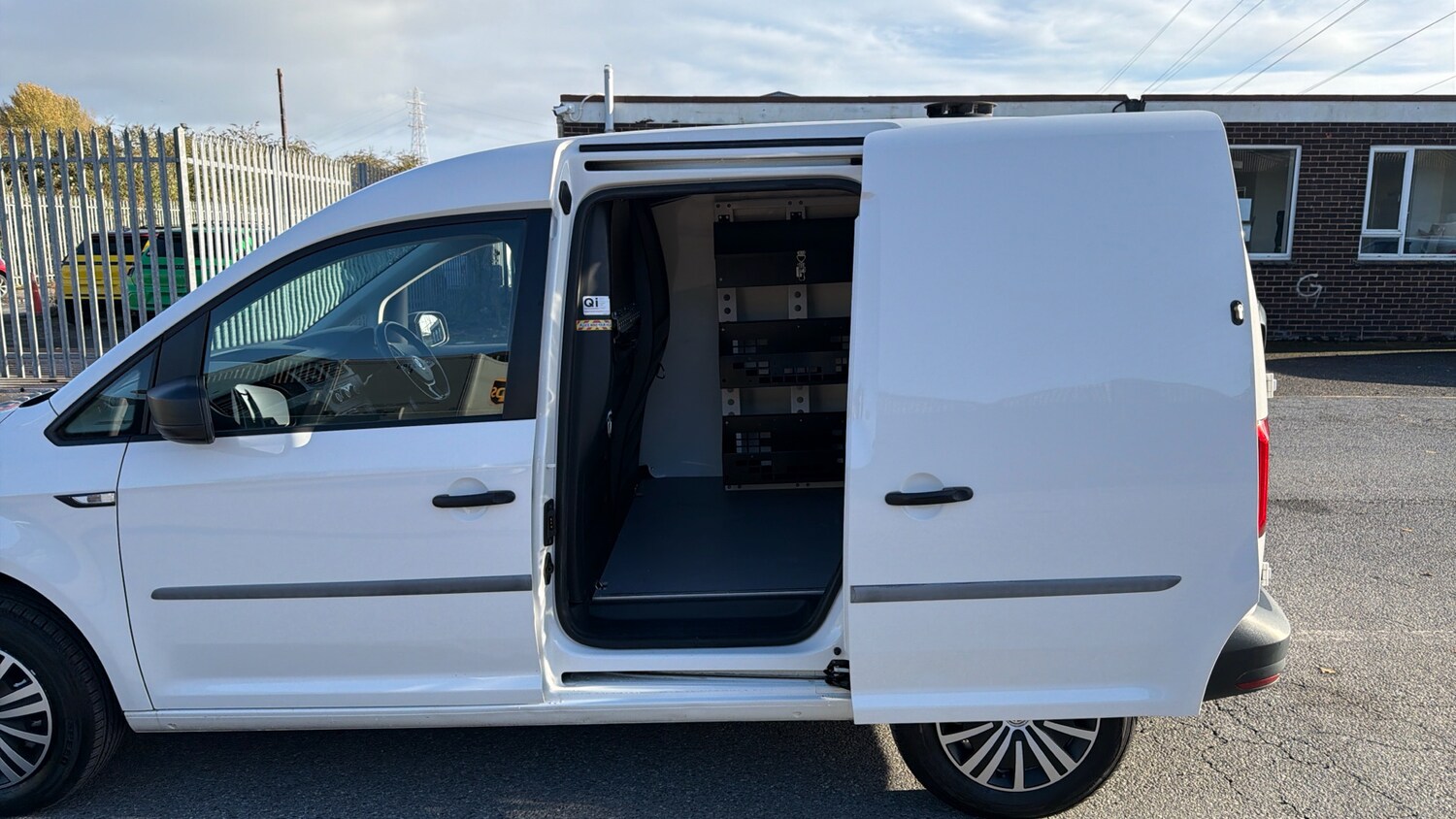 Used Volkswagen Caddy 2019 for sale - 76346807: Photo 5