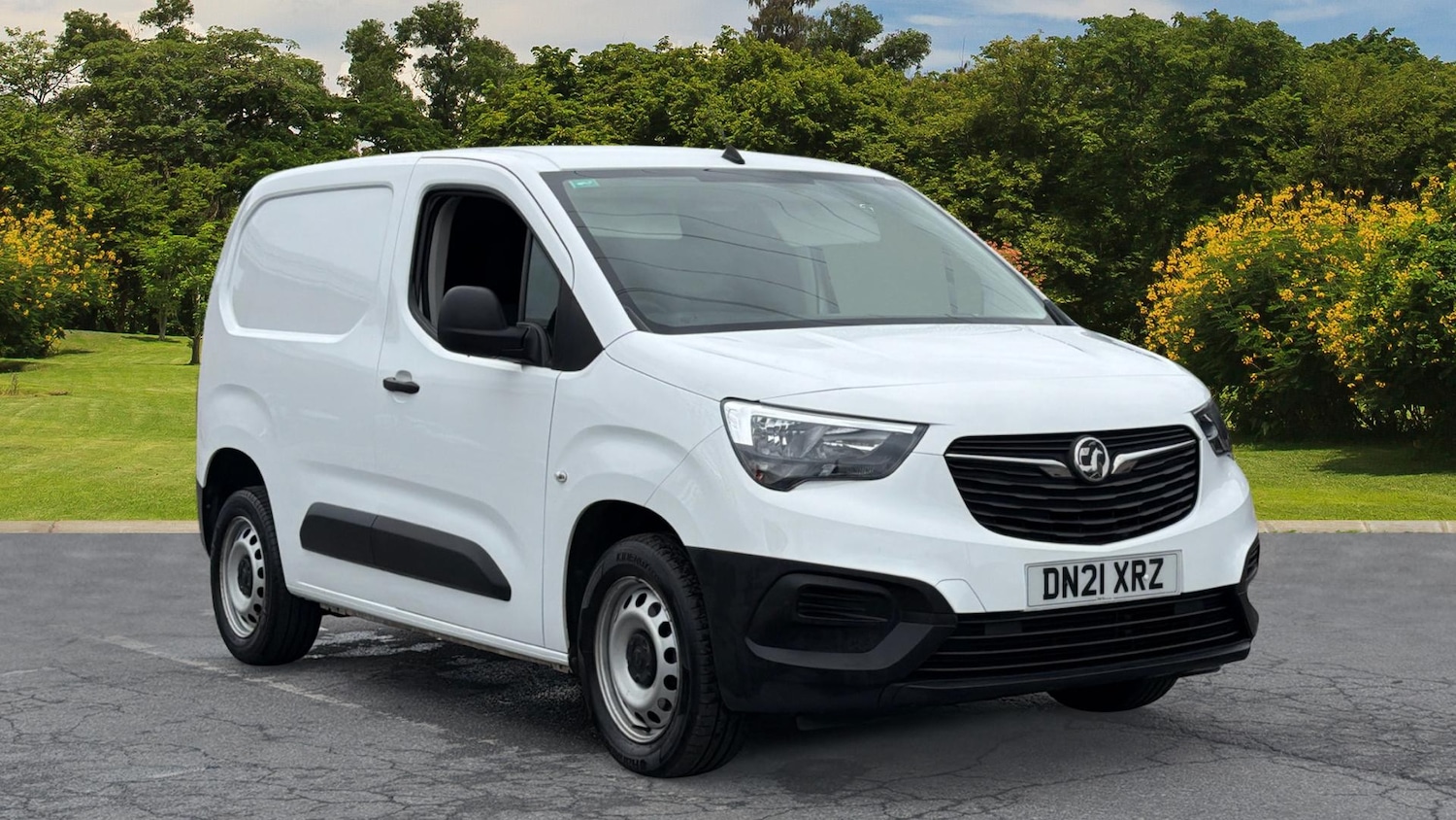Used Vauxhall Combo 2021 for sale - 76922356: Photo 1