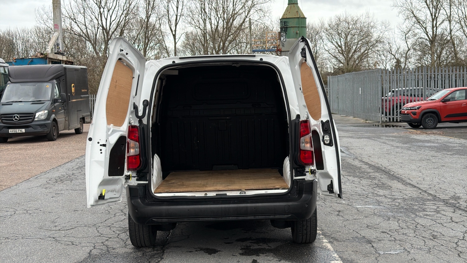 Used Vauxhall Combo 2021 for sale - 76922356: Photo 3