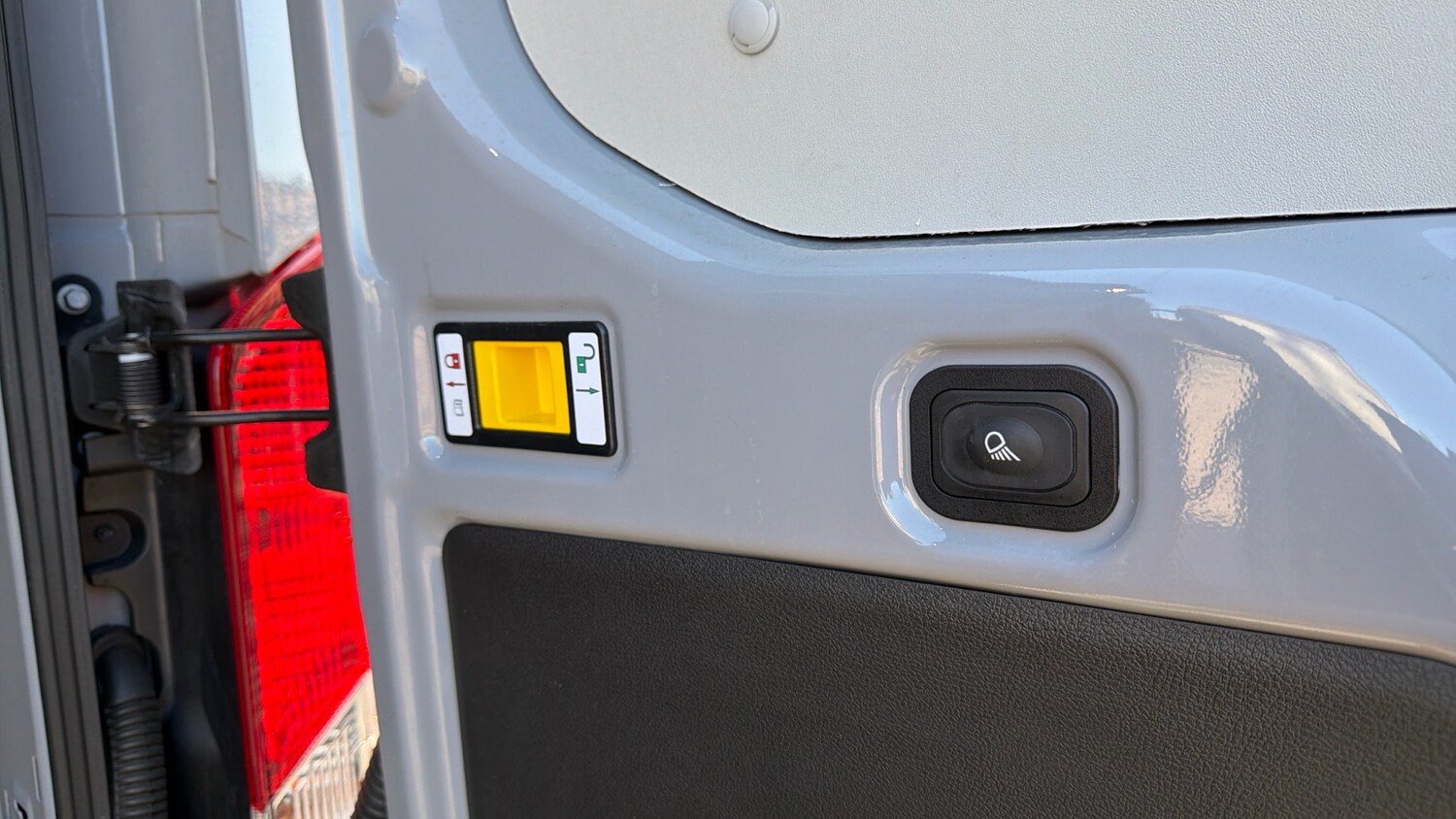 Used Ford Transit 2024 for sale - 76115811: Photo 43