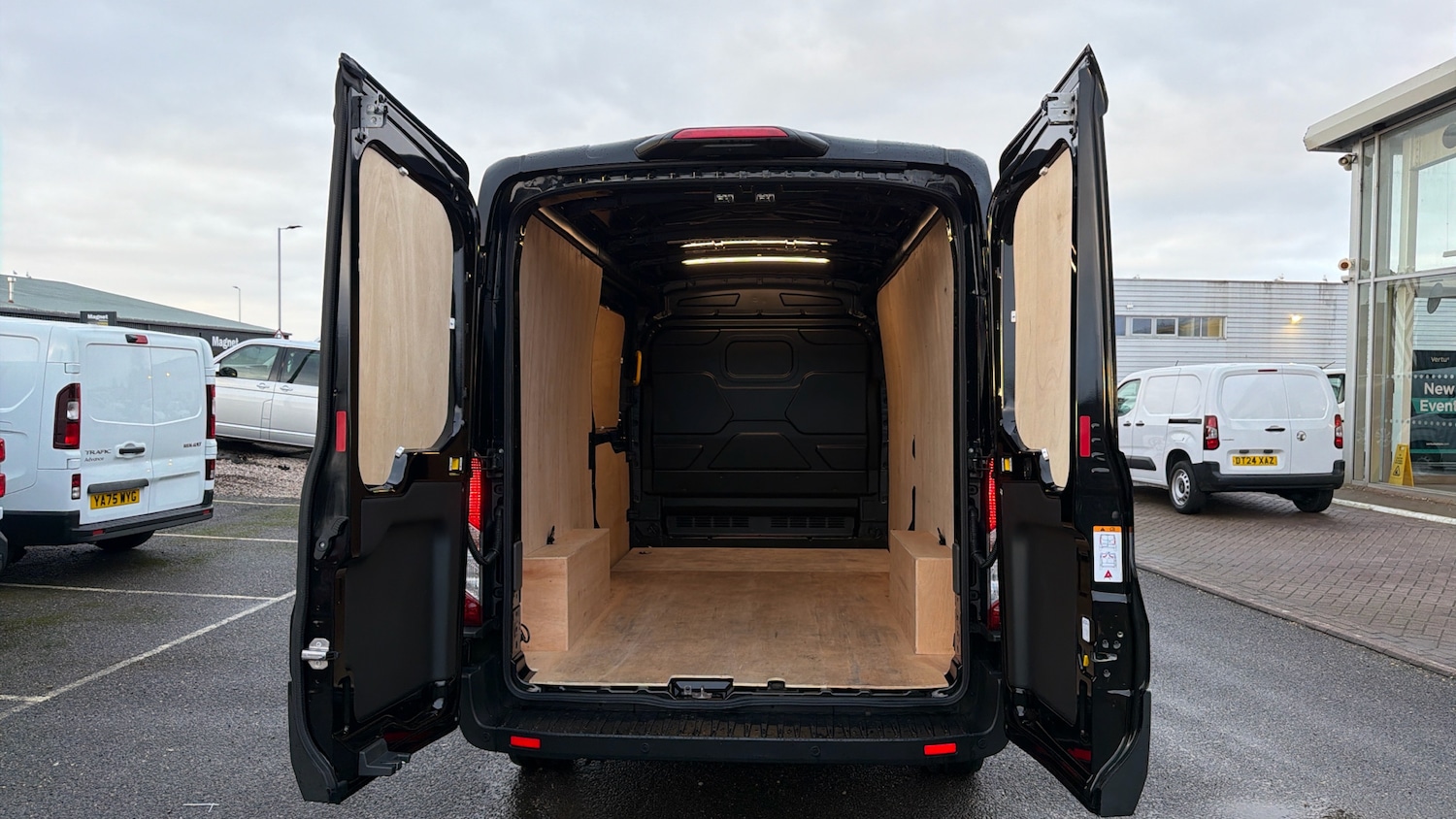 Used Ford Transit 2025 for sale - 77434582: Photo 3