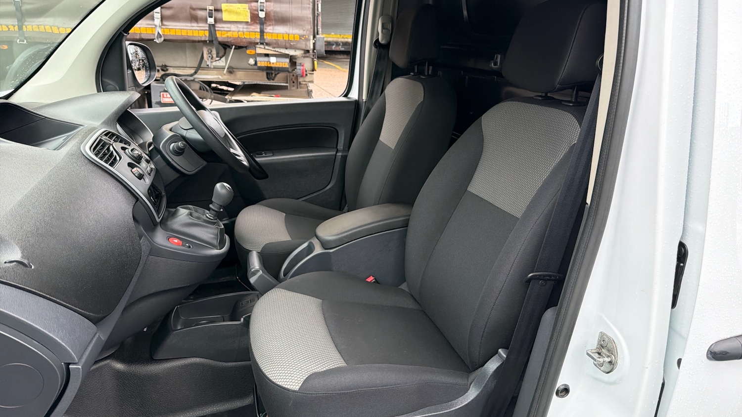 Used Renault Kangoo 2021 for sale - 76508094: Photo 37