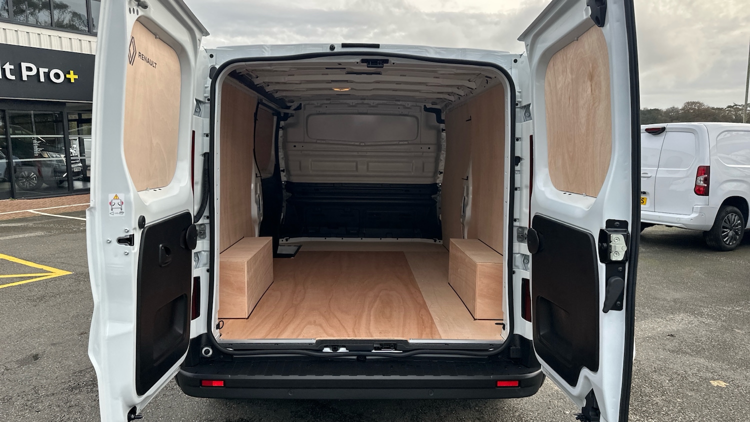 Used Renault Trafic 2025 for sale - 76508061: Photo 12