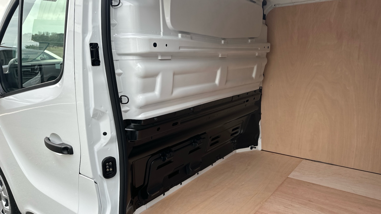 Used Renault Trafic 2025 for sale - 76508061: Photo 18