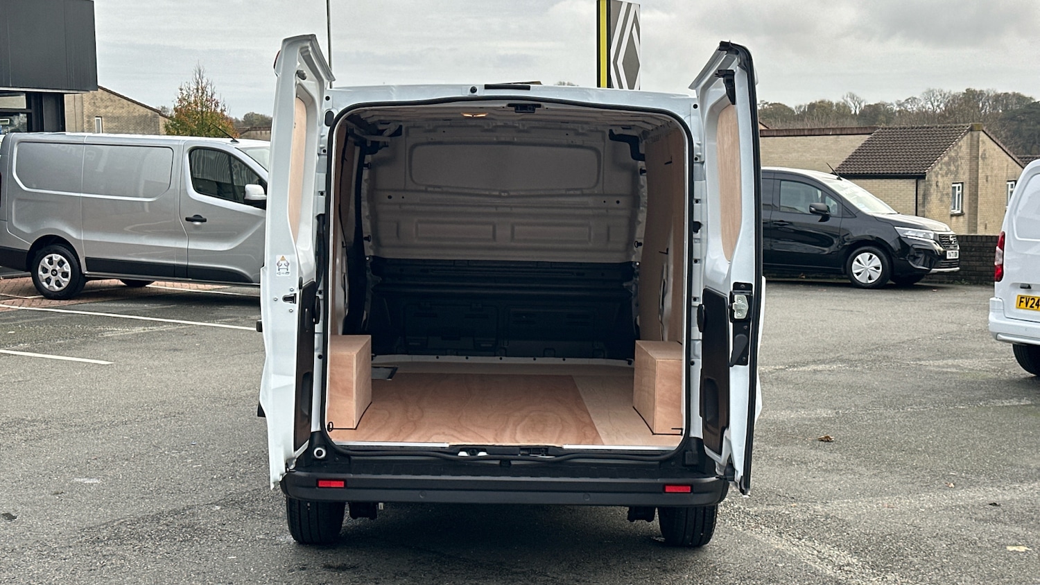 Used Renault Trafic 2025 for sale - 76508061: Photo 3