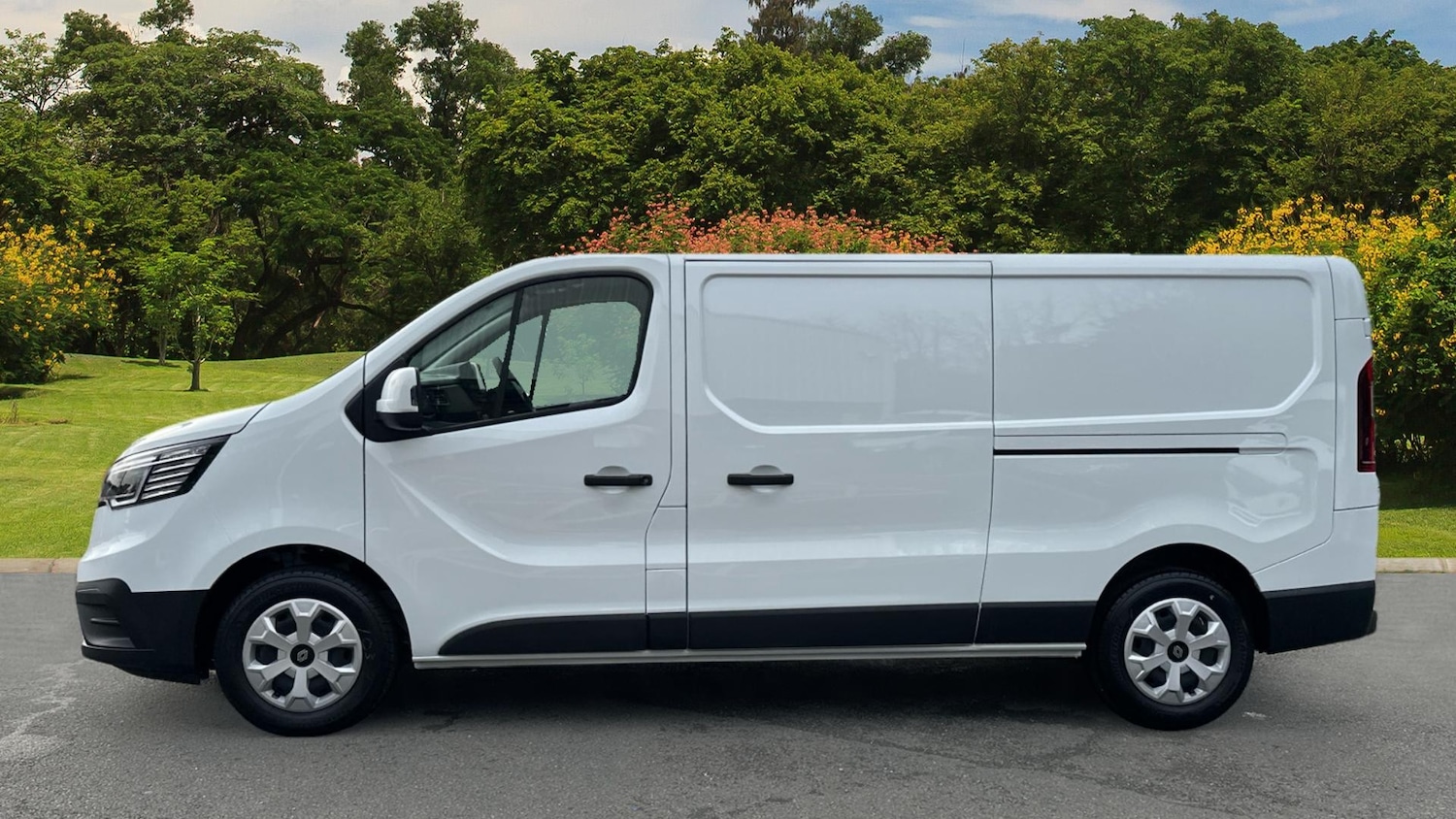 Used Renault Trafic 2025 for sale - 76508061: Photo 4